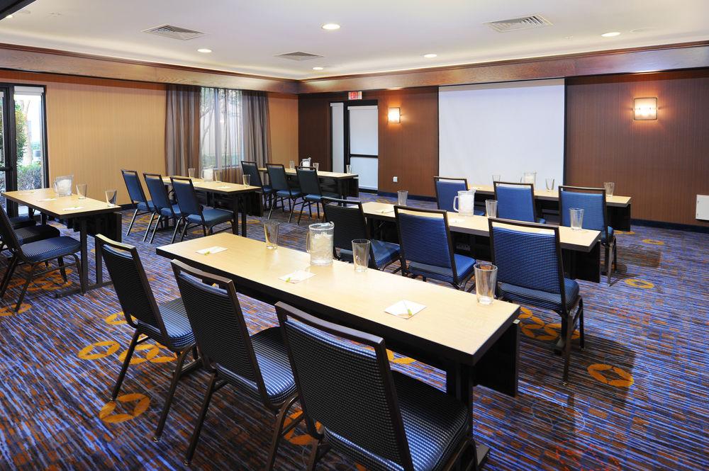 Courtyard By Marriott Dallas Plano In Legacy Park Extérieur photo