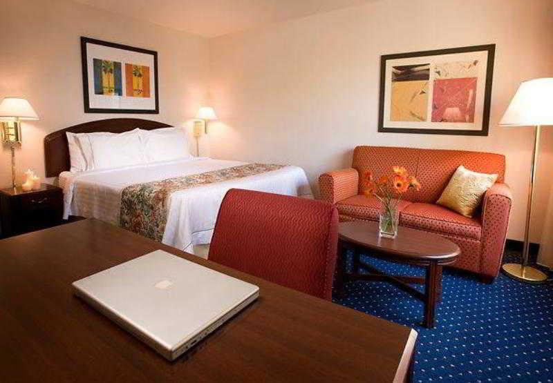 Courtyard By Marriott Dallas Plano In Legacy Park Chambre photo